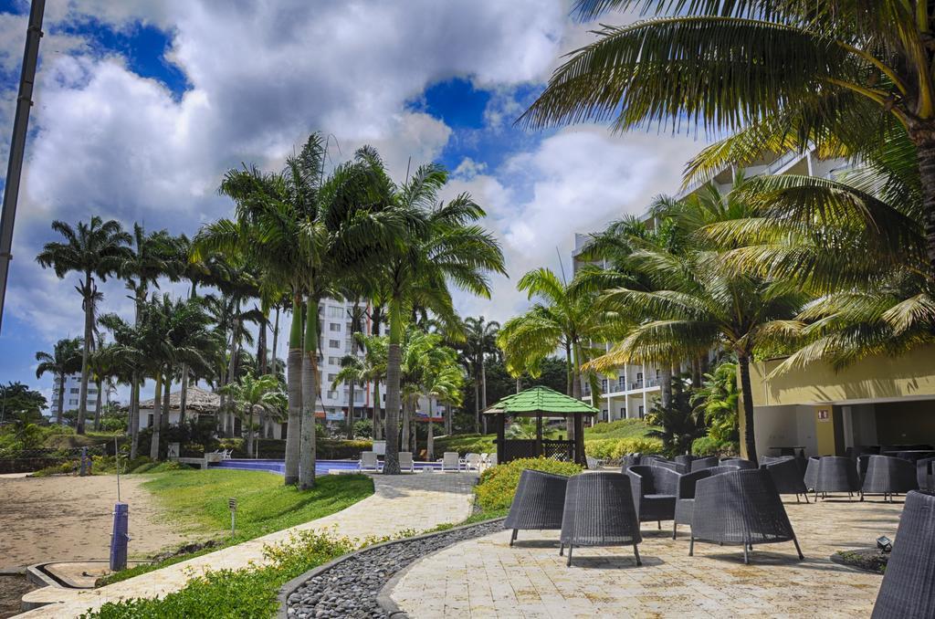 Hotel Makana Resort Tonsupa Extérieur photo