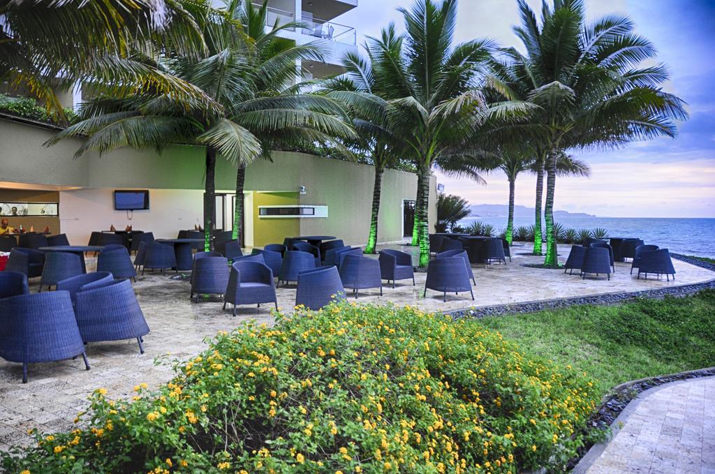 Hotel Makana Resort Tonsupa Extérieur photo