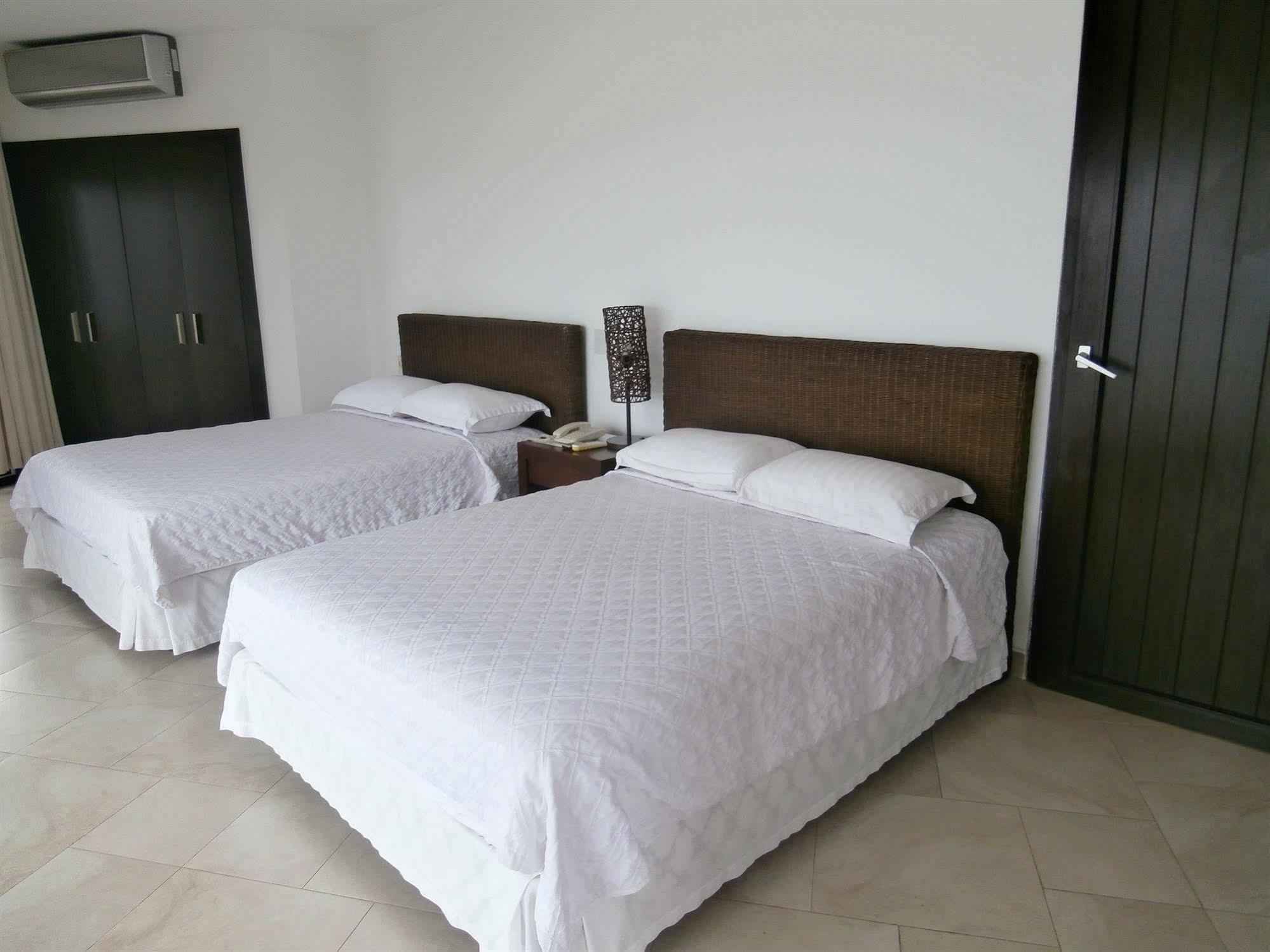 Hotel Makana Resort Tonsupa Extérieur photo